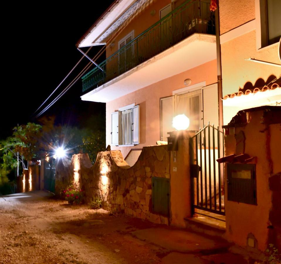 Villa Arancio Cala Liberotto Exterior photo